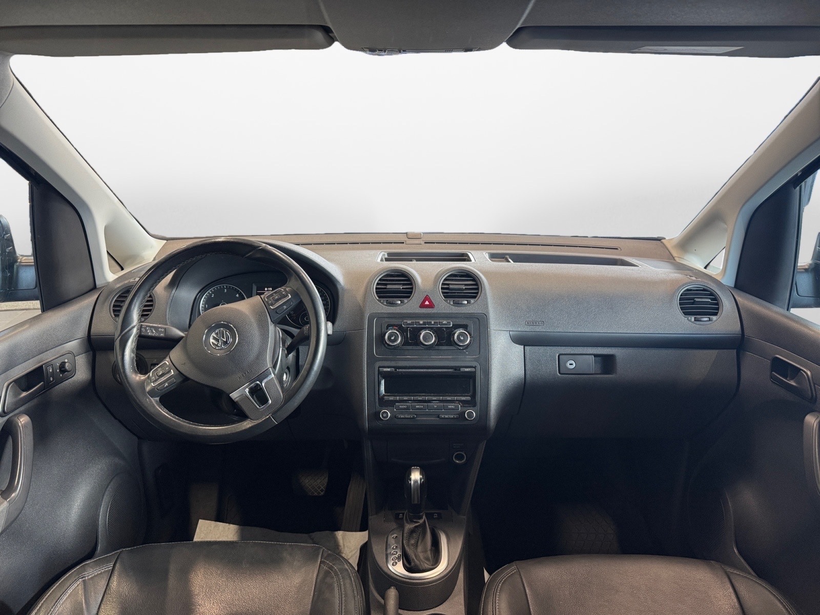 /public/uploads/cars/thumbs/o-1jnrv6j4m17na4ovc4i150acvau-c43e8.jpeg