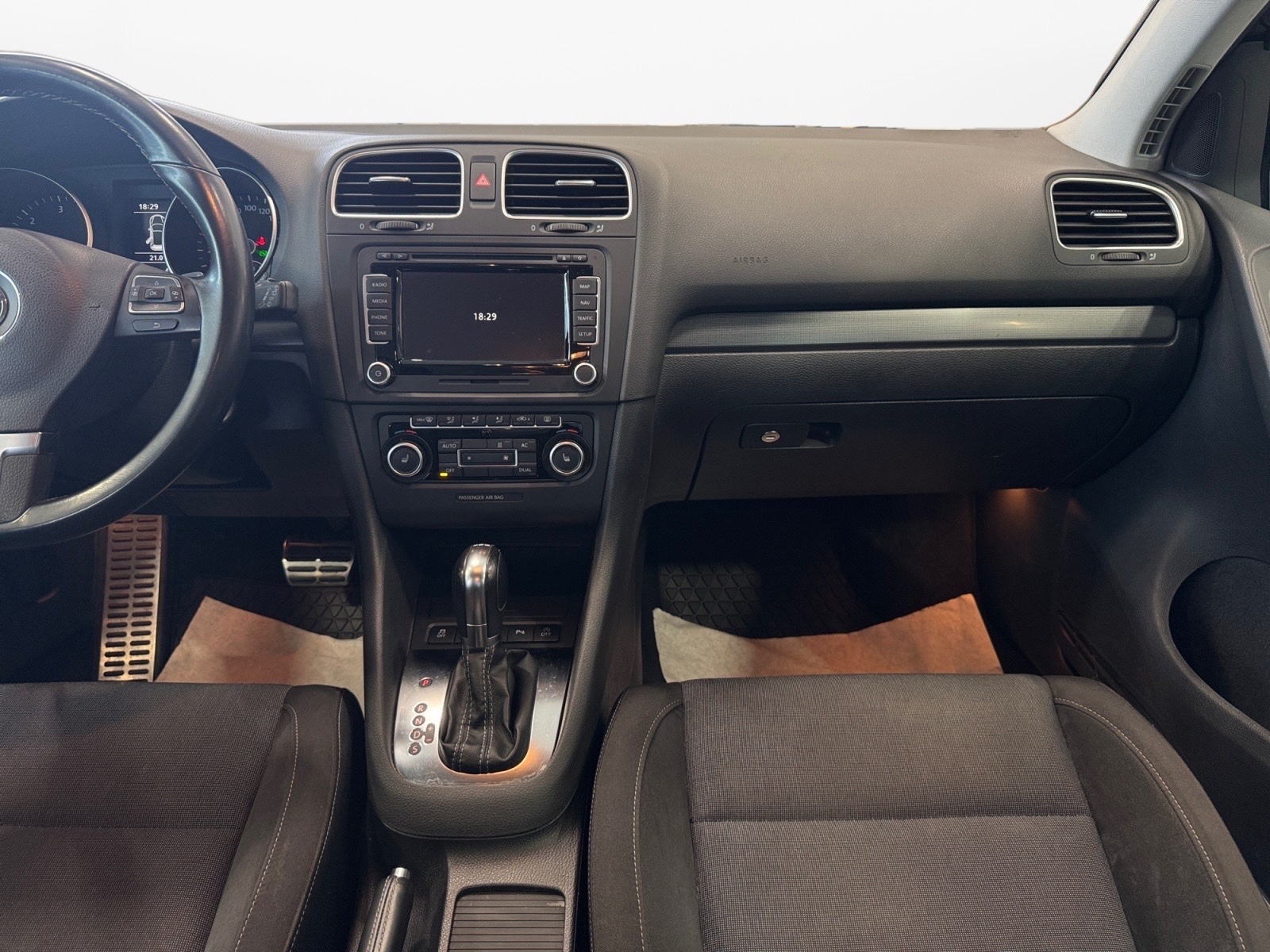 /public/uploads/cars/thumbs/o-1jqj2ncgs1fa2oih1q982lk121ht-8cbb5.jpeg