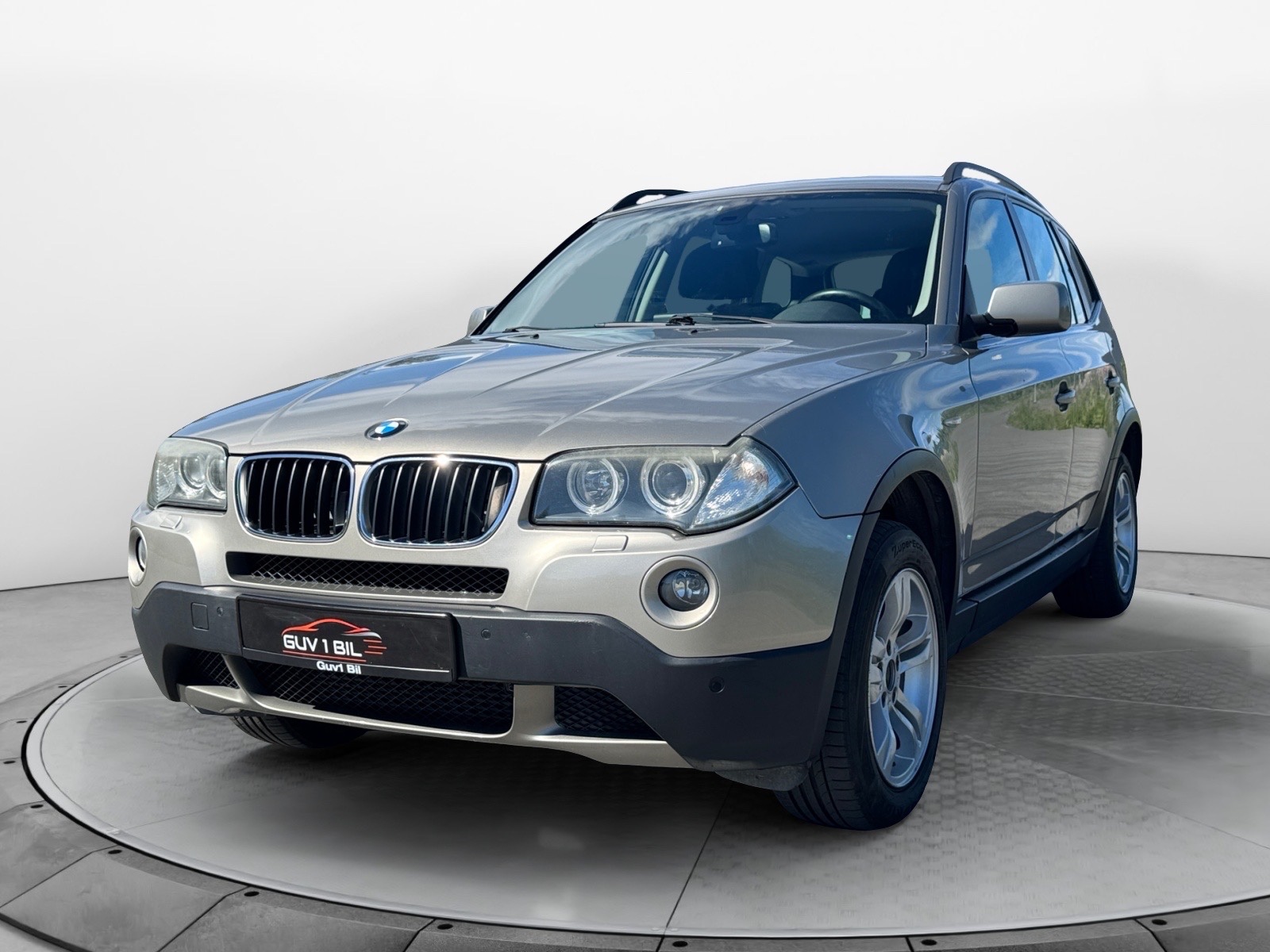 /public/uploads/cars/thumbs/o-1jrvi9m2biui1uk21in9ruh16rq17-35d6e.jpeg